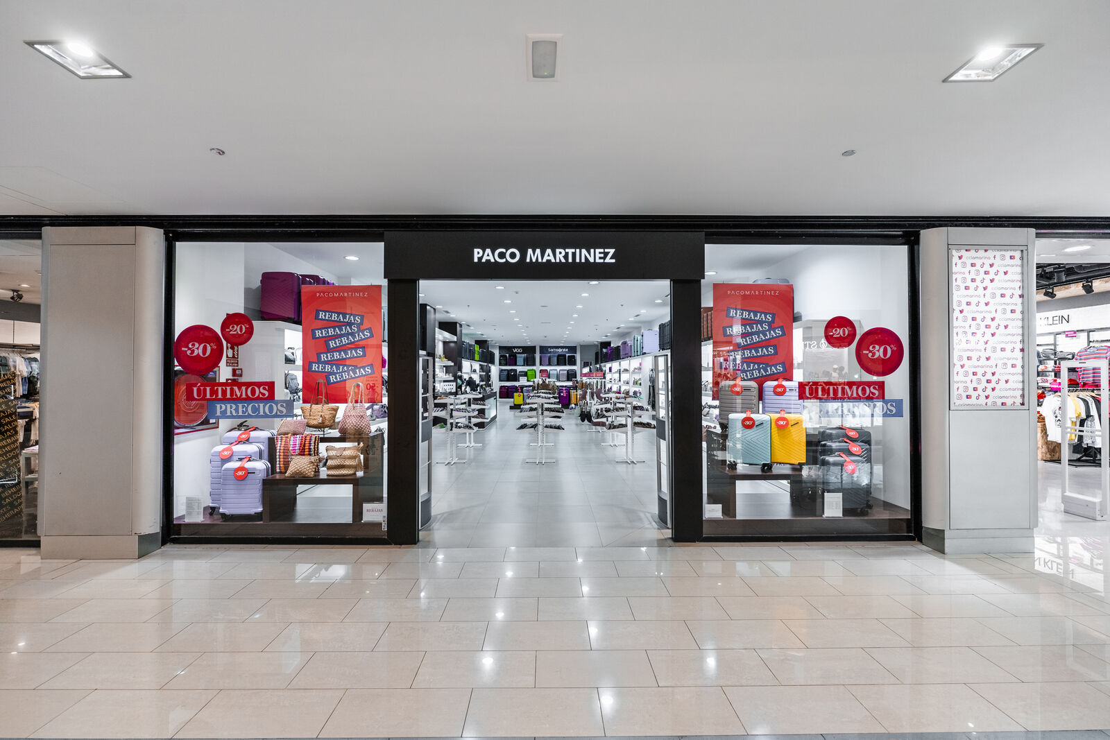 Paco Martínez store front
